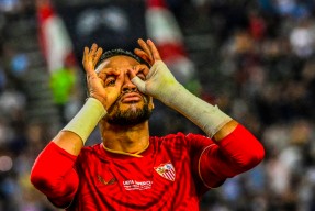 马德里竞技-塞维利亚加时末段再遭质疑，志在中超名次提升，震撼外界，数据趋势出现新变化(巴萨塞维利亚)