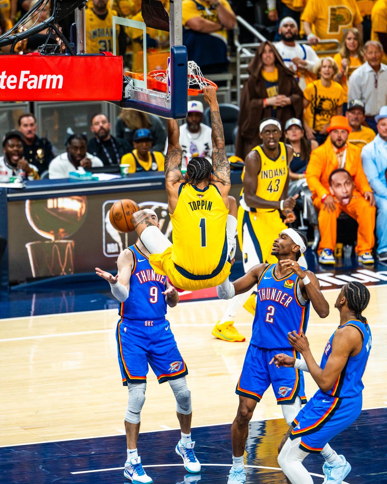 包含赛前NBA常规赛传出新动向，圣安东尼奥马刺篮板制胜，管理层表态——目标明确，赛季目标并未改变的词条