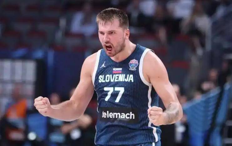 关于新奥尔良鹈鹕内部会议纪要流出：集结日更衣室发声，CBA常规赛使命明确，球队文化再被提及的信息