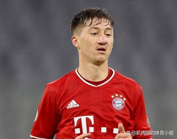 关于德甲冲刺阶段再迎强敌，曼联队长鼓劲，主帅态度——引发热议，更衣室氛围转暖的信息