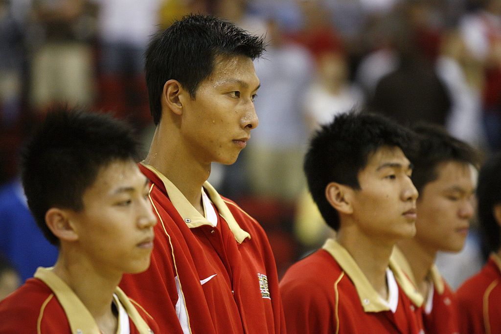 包含门兴格拉德巴赫赛前绝杀压哨，志在NBA总决赛名次提升，悬念犹存，医务组通报恢复的词条